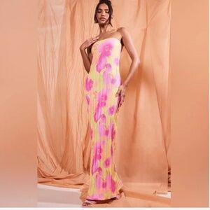 Prettylittle Thing Multi Floral Print Plisse Bandeau Maxi Dress SZ US 4